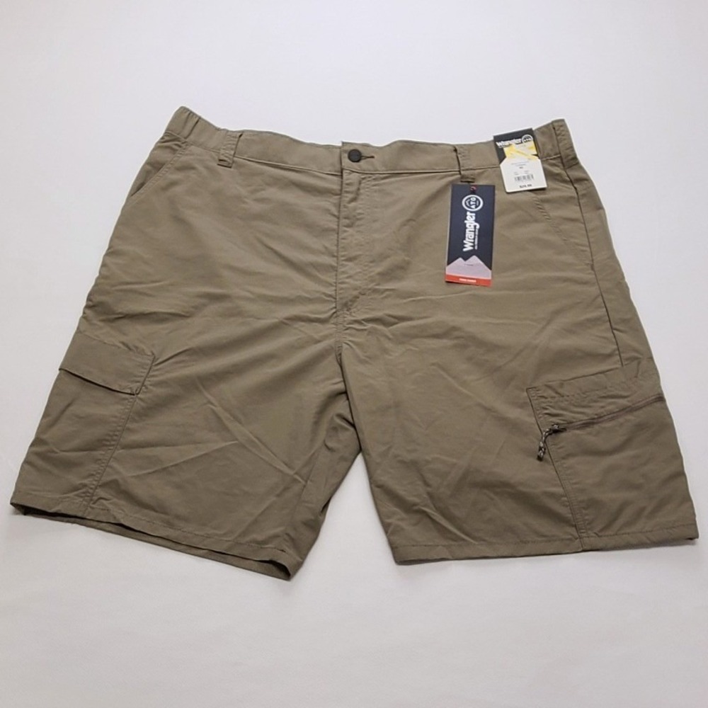 Wrangler ATG Men 42 Peak Short Khaki Brown Ripstop Cargo Hiking Shorts 9 Inseam